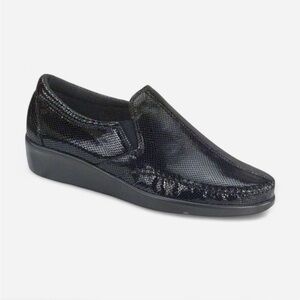 SAS Dream Black Loafer Size 9